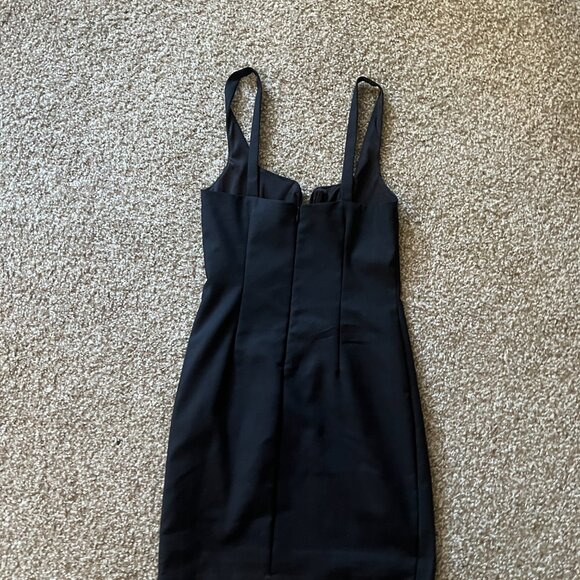 The Perfect Little Black Dress by Tobi - XS/TP - Deep Plunge Neckline - Picture 3 of 11